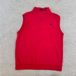 Men's turtleson Red Half-Zip Vest size Large